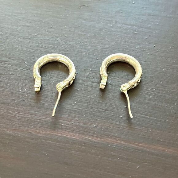 Vintage Silver Tone Huggie Earrings Clear Rhinestone Latch Closure 10mm Hoops - Picture 6 of 8